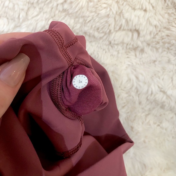 25” Align Lululemon Dark Pink Leggings - Picture 3 of 3
